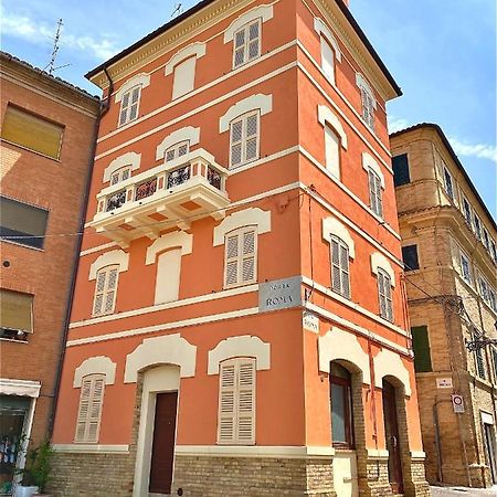 B&B Terrazza Sul Borgo Mogliano Exteriör bild