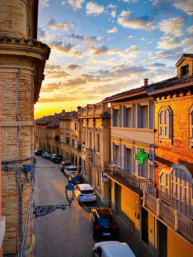 B&B Terrazza Sul Borgo Mogliano Exteriör bild