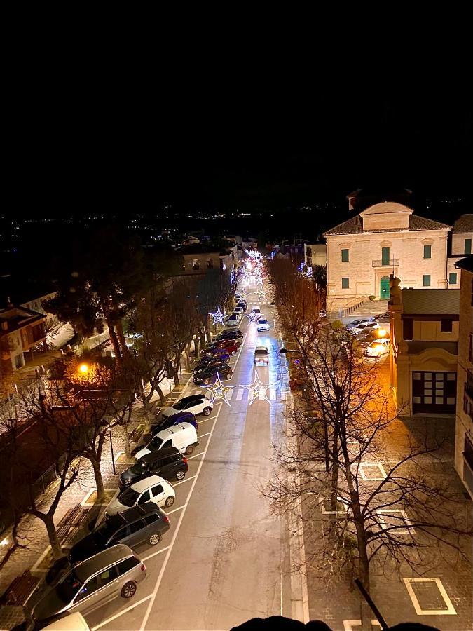B&B Terrazza Sul Borgo Mogliano Exteriör bild