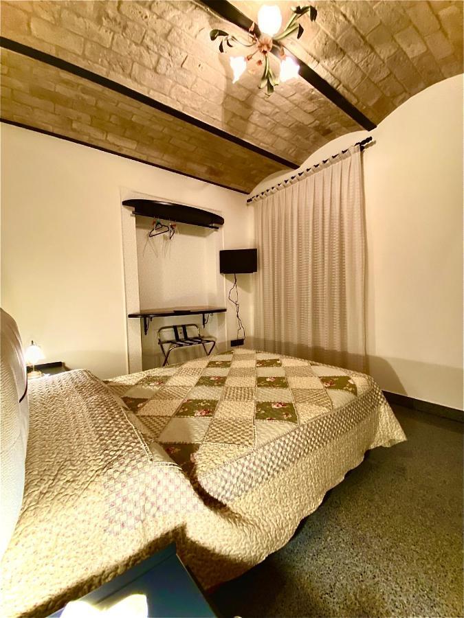 B&B Terrazza Sul Borgo Mogliano Exteriör bild