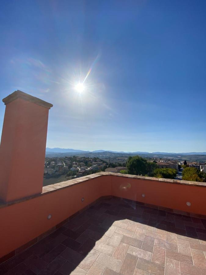 B&B Terrazza Sul Borgo Mogliano Exteriör bild