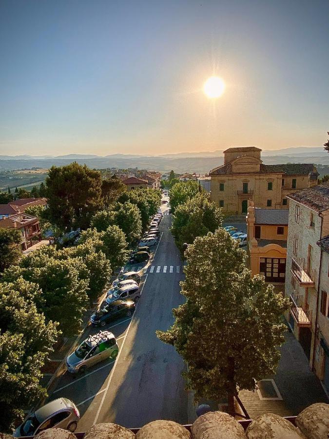 B&B Terrazza Sul Borgo Mogliano Exteriör bild